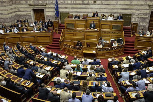 Greek parliament to vote on controversial bailout