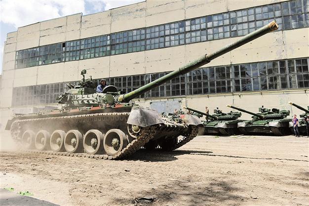 Eleven killed in heaviest Ukraine clashes in weeks