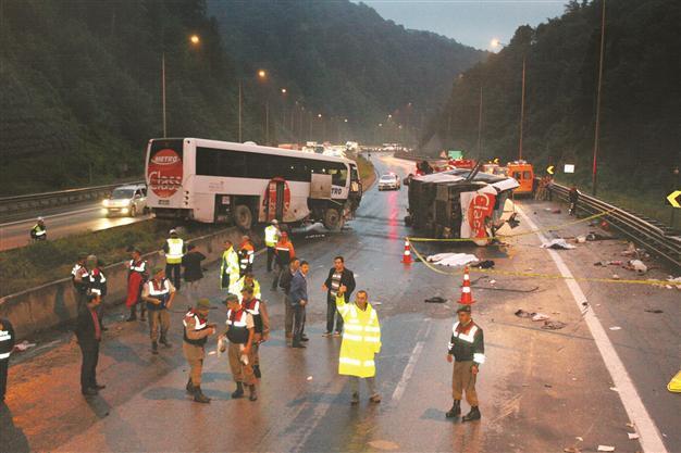 8 dead, 71 injured in multiple crashes ahead of Ramadan holiday