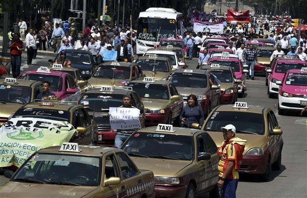 Mexico City unveils first regulation on Uber in Latin America