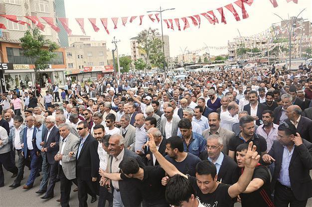 Local tribes shift to HDP from AKP, ‘persuasion commissions’ cited as reason
