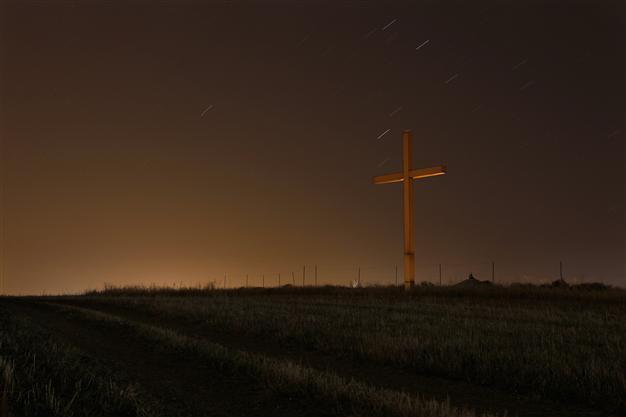Study: Americans becoming less Christian, more secular
