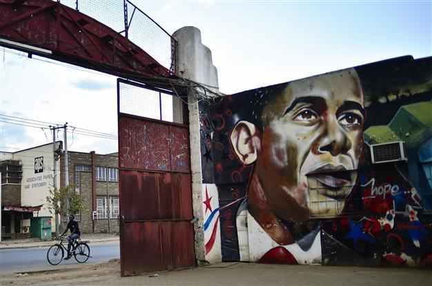 Obama challenges Kenya on gay rights, corruption