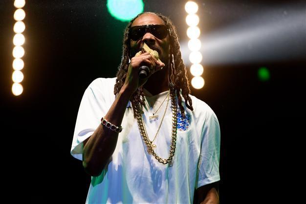 Swedish police briefly hold US rapper Snoop Dogg
