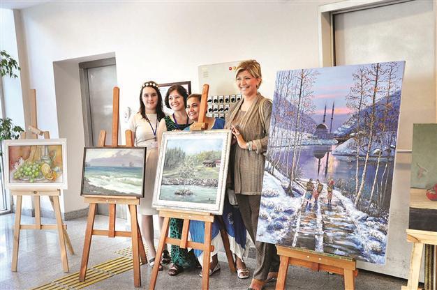 Int’l painting festival starts in Trabzon with female artists from 20 countries