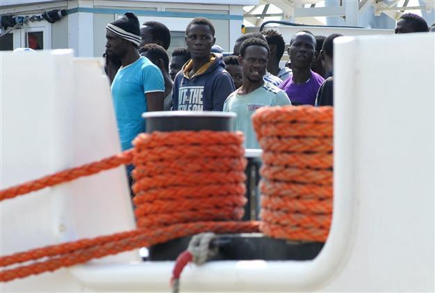 At least 10 feared dead after migrant boat sinks off Libyan coast
