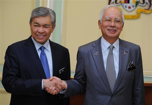 Malaysian probe into fund scandal stalls after PM sacks deputy