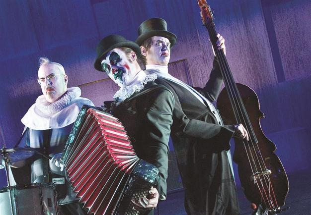 British cabaret-punk trio to play grotesque ‘Hamlet’ in Istanbul