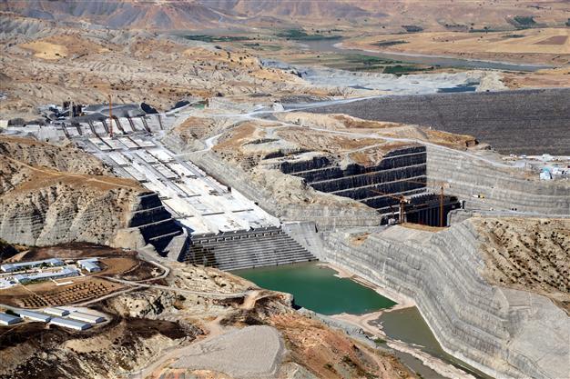 Turkey to privatize 10 hydropower plants
