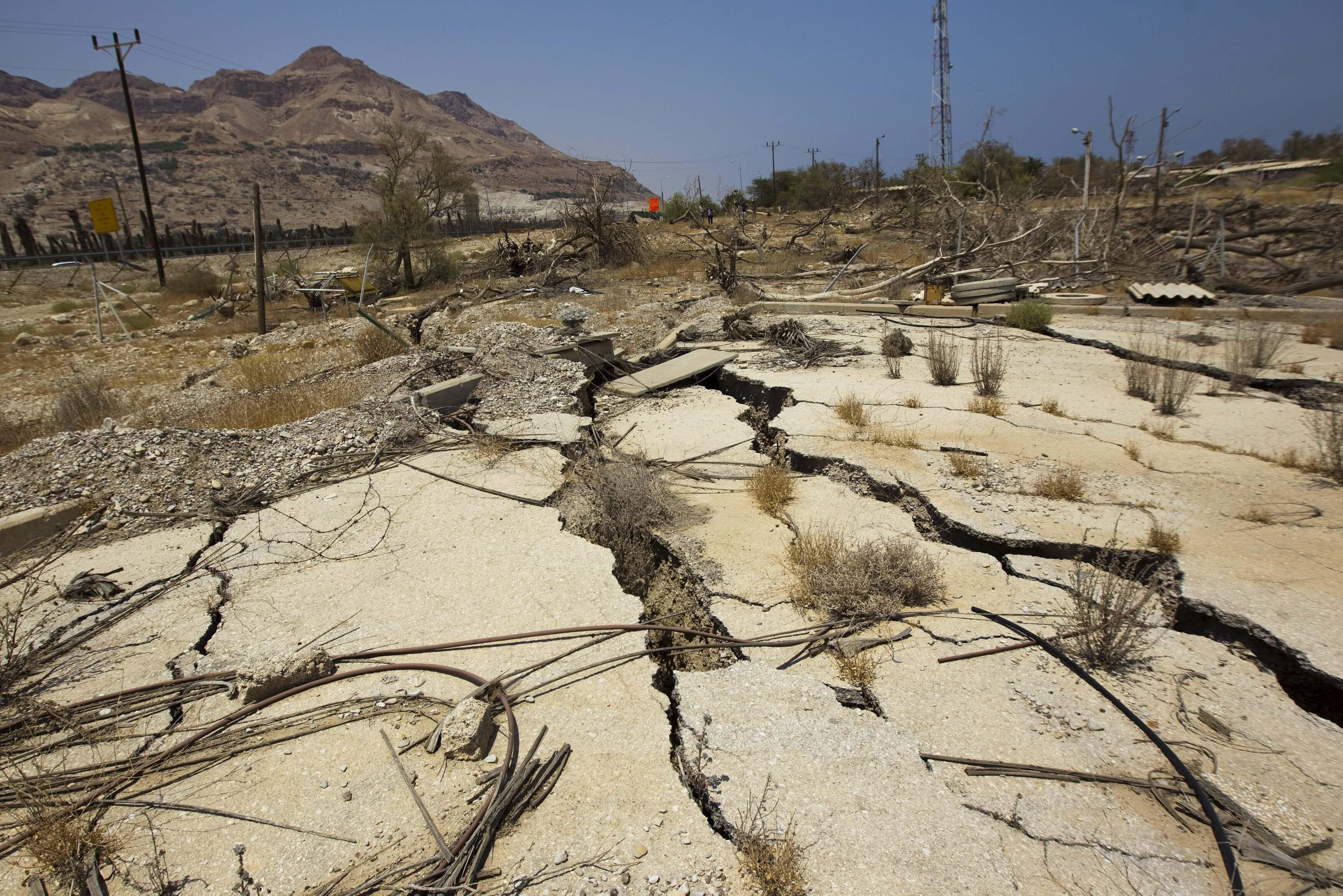 Shrinking Dead Sea leaves trail of perilous sinkholes