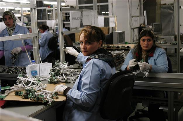 Only half of women employees are registered in Turkey: Association