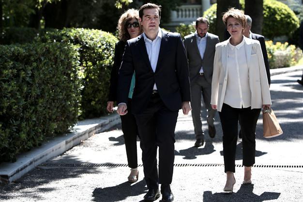 Greece says expects bailout deal by Aug. 18