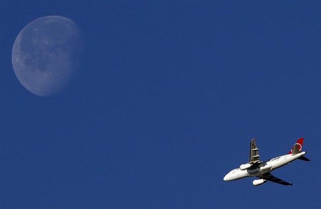 Turkish Airlines plane searched after bomb hoax
