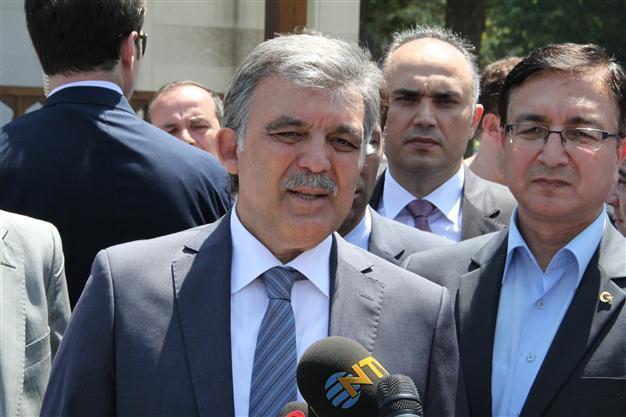 Former President Gül urges a grand coalition for a strong government