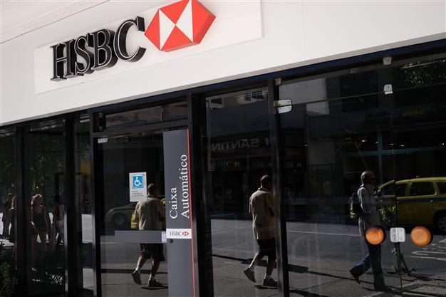 HSBC selling unprofitable Brazil unit to Bradesco for $5.2 bln