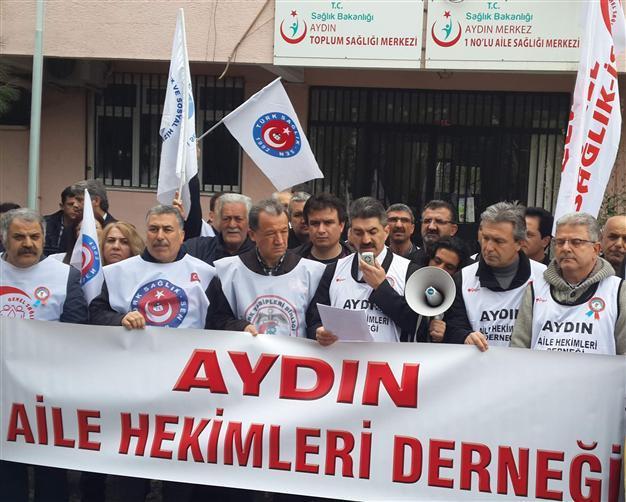 Family physicians strike to protest weekend shifts