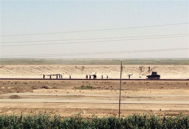 Canadian police arrest 10 youths for wanting to join ISIL