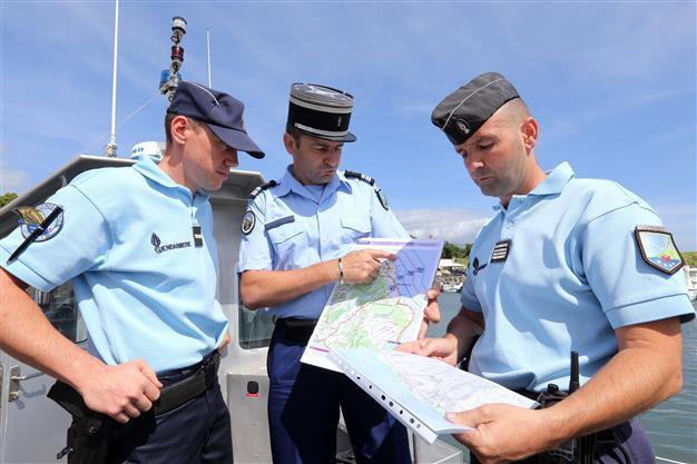 France calls off search for MH370 wreckage off Reunion