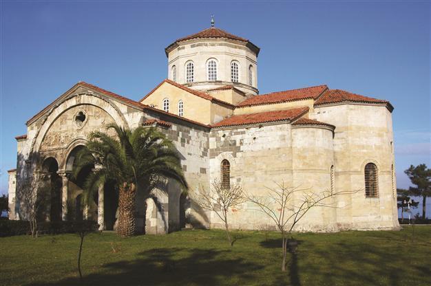 Greek businessman offers to build new mosque in return for Trabzon Hagia Sophia