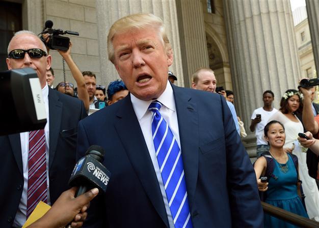 Trump still tops Republican field: poll