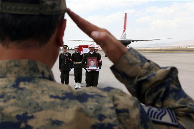 Turkish army captain killed in PKK attack