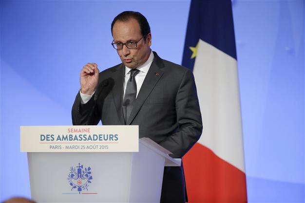 France’s Hollande: Turkey needs to ramp up ISIL fight