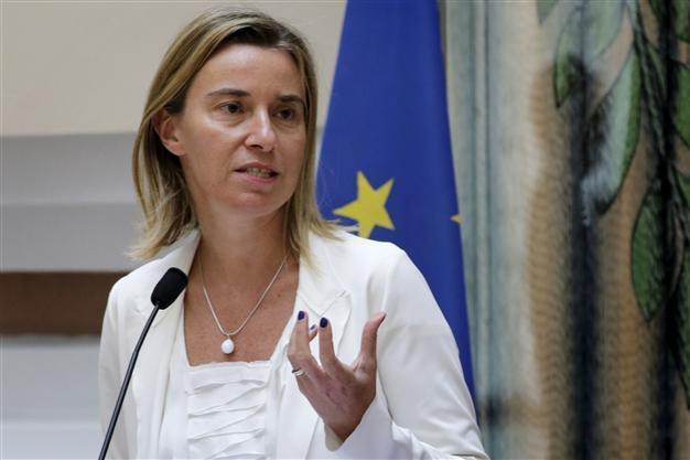 Serbia, Kosovo in landmark agreements