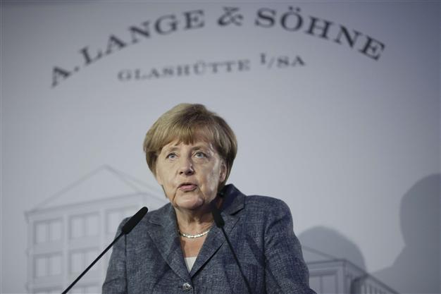Merkel to meet with Balkan leaders over migrants crisis