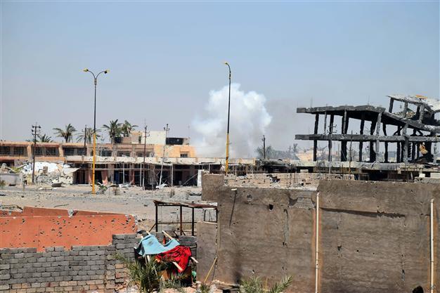 Suicide bomber kills 2 Iraqi generals in Anbar: Army