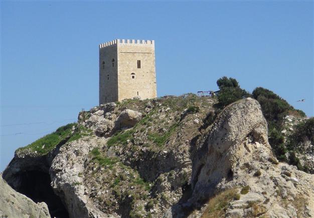 Probe opens into ‘SpongeBob’ castle in Istanbul