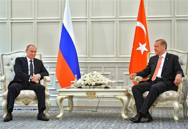 Erdoğan hands humanitarian report on Crimean Tatars to Putin