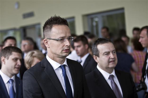 Hungary slams groundless French criticism of border barrier