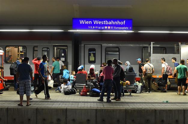 Aug. 31 migrant influx by rail to Vienna biggest this year: Police