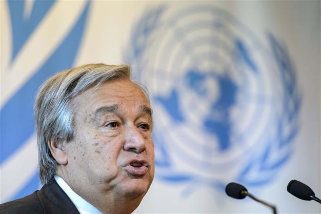 UN calls for up to 200,000 refugees to be shared among EU states