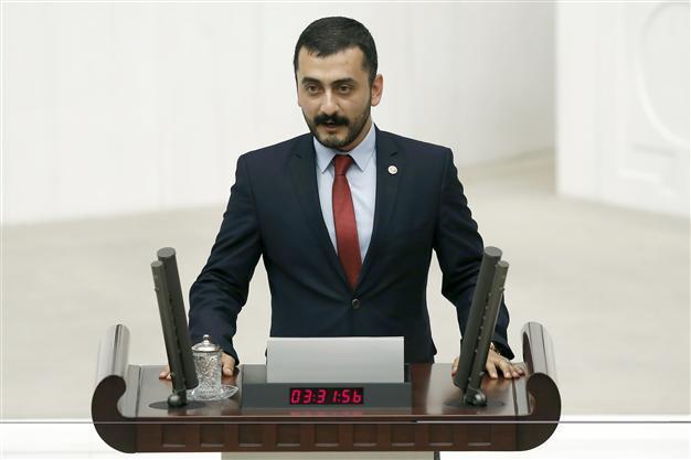 CHP files parliamentary question over attack on daily Hürriyet