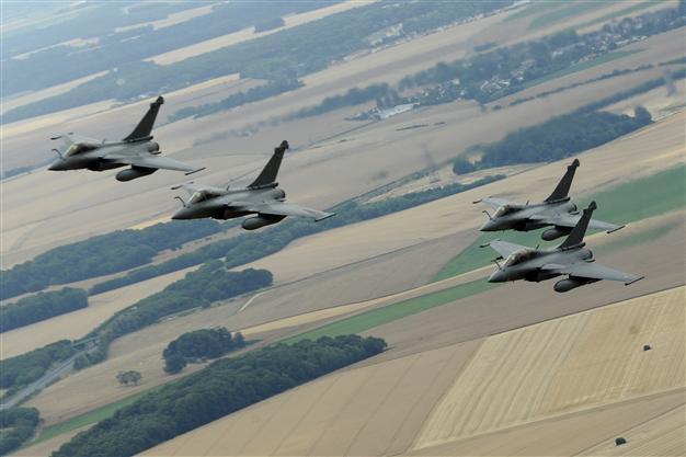 France carries out first Syria reconnaissance flight