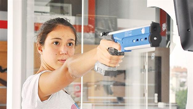 Turkish athlete crowned modern pentathlon world champion, marking first