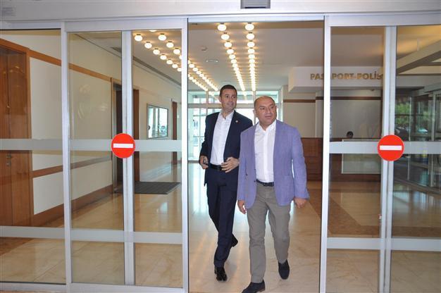 Turkish MPs head to Baghdad for kidnapped workers