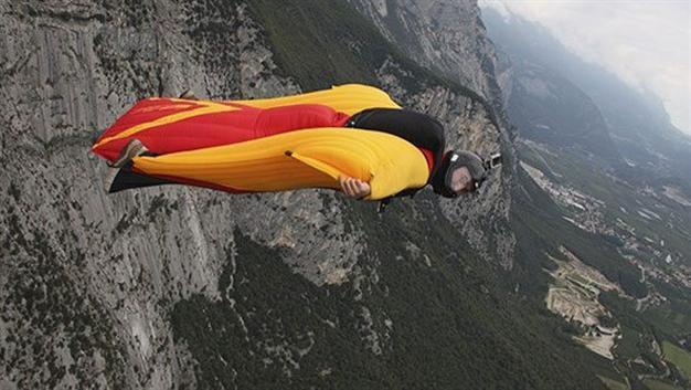 Turkish surgeon dies in parachute accident in the French Alps