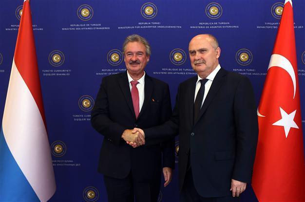 EU will not close its doors to refugees: EU term president