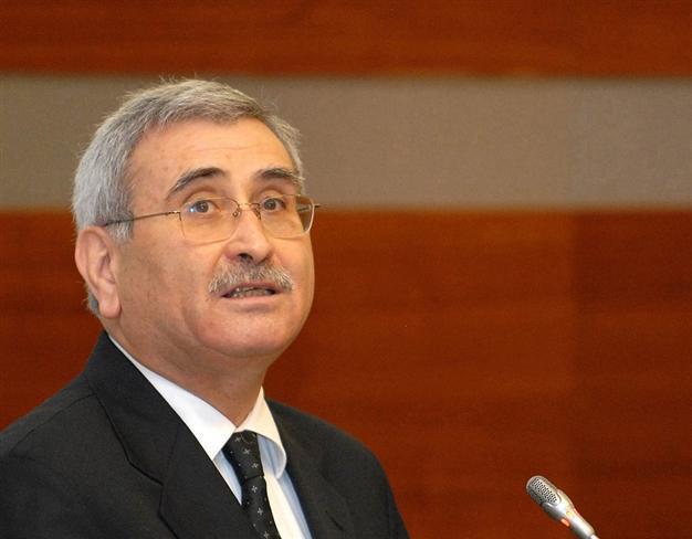 Former central bank governor sees coalition government as source of stability