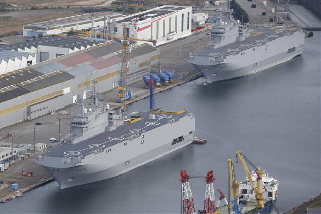 France says Egypt to buy warships after Russia deal scrapped