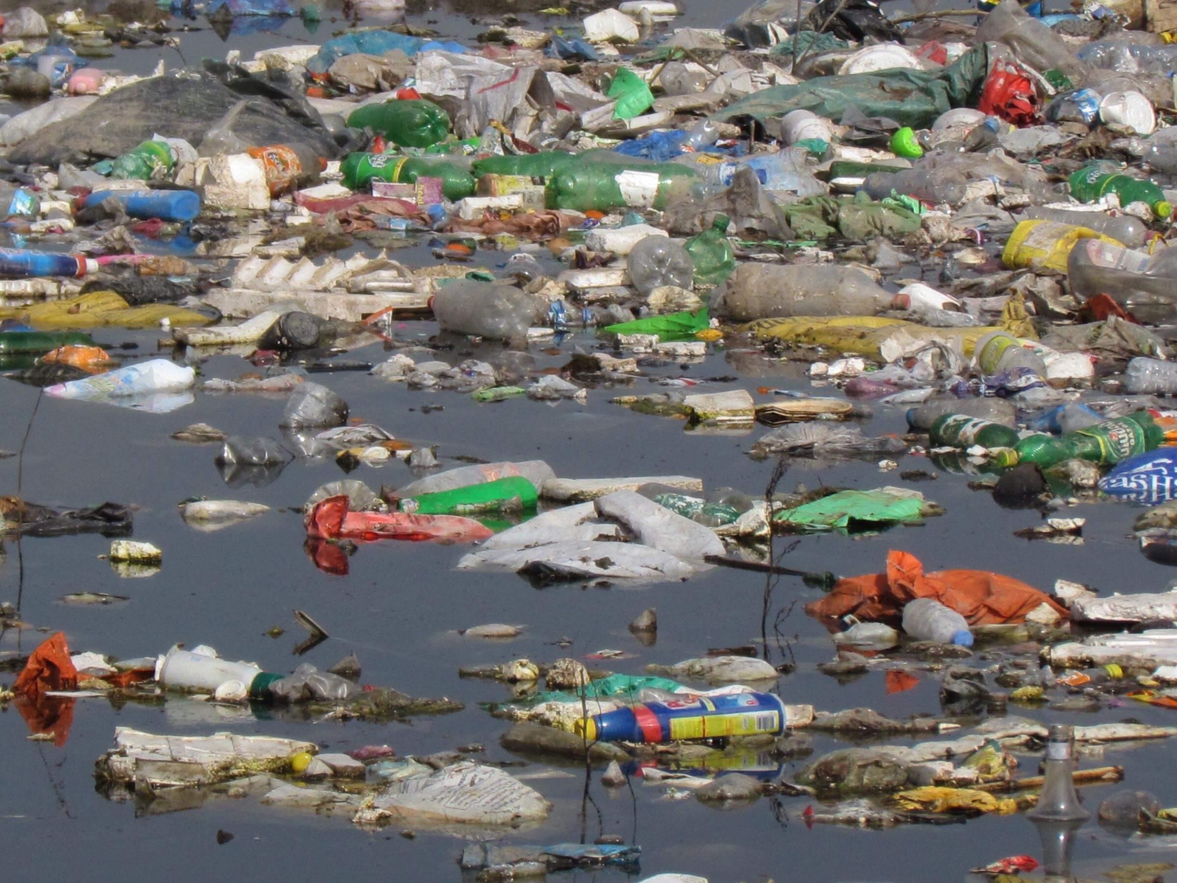 Tons of waste spills into Aegean waters after river covers opened