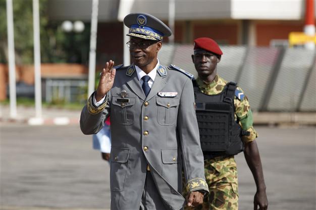 Burkina Fasos president back in charge as coup fails