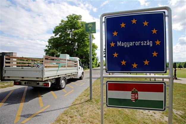 Austria warns Hungary it may retaliate in row over migrants