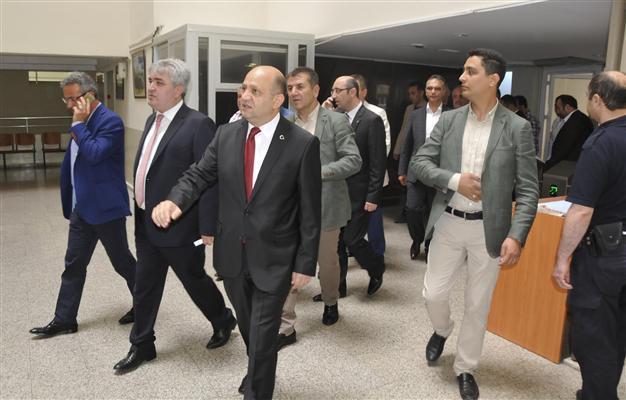 Turkey in urgent need of 70,000 qualified IT professionals: Minister