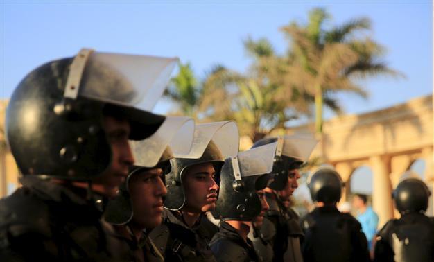 Egypt police general gunned down in Sinai street