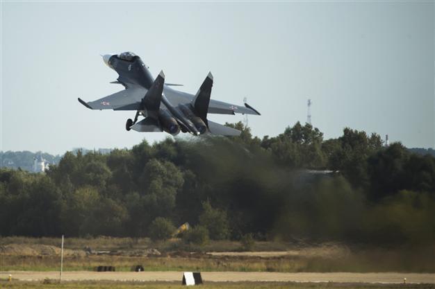 Kerry: Russian fighter jets in Syria raise serious questions