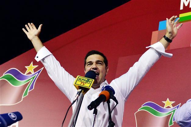 Greek leftist Tsipras returns in unexpectedly clear election win