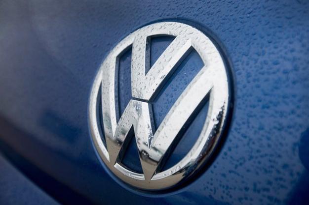 Volkswagen shares skid 13% on false emission scam in US